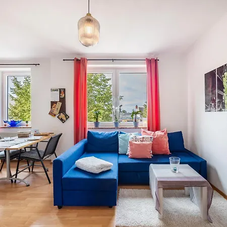 Tiny بيت ضيافة